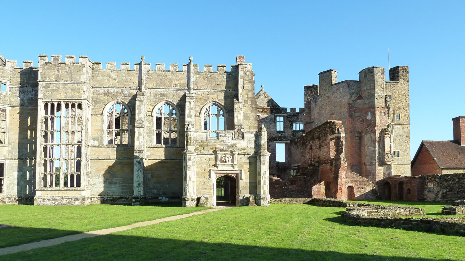 Cowdray House ruins